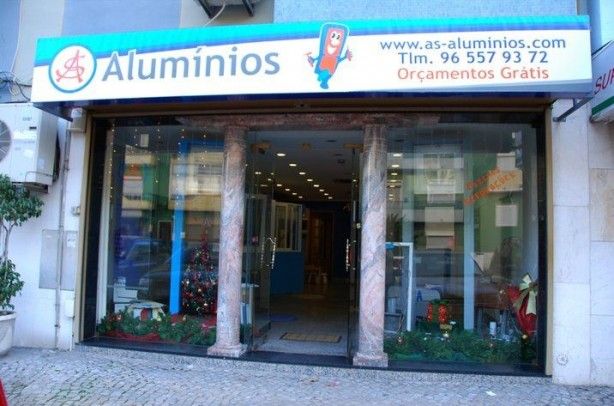 Foto 1 de AS Aluminios II em Almada